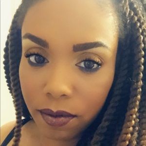 Meet your Posher, Charlene